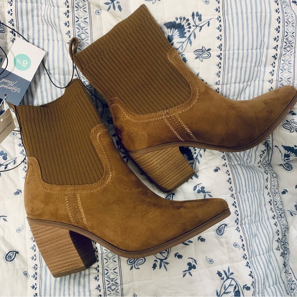 Universal Thread Kinley Ankle Boots - Picture 1 of 7